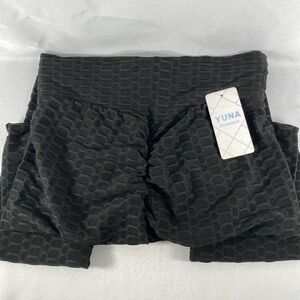 Yuna Fashion Women's Black Textured High-Waist Leggings